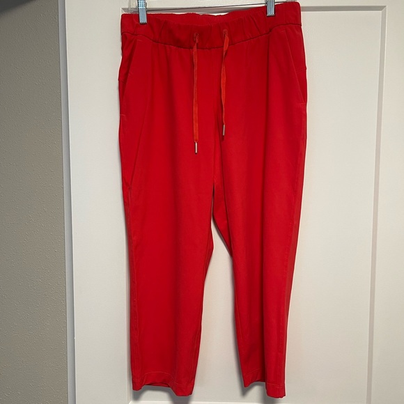 lululemon athletica Red Cropped Pants - Picture 3 of 6